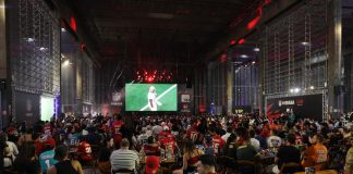 Fãs celebram Super Bowl no NFL in Brasa no Brasil