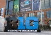 Letreiro da Big Ten no Oil Stadium em Indianápolis, Indiana (Foto Kate Hildebrand)