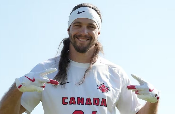 Ex-jogador da CFL Marc-Antoine Dequoy, agora integrante da seleção masculina canadense de flag football (Imagem: The Canadian Press/Handout — Football Canada)