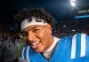 Quarterback Trinidad Chambliss, de Ole Miss, em entrevista à ESPN (Imagem: Transmissão da ESPN)